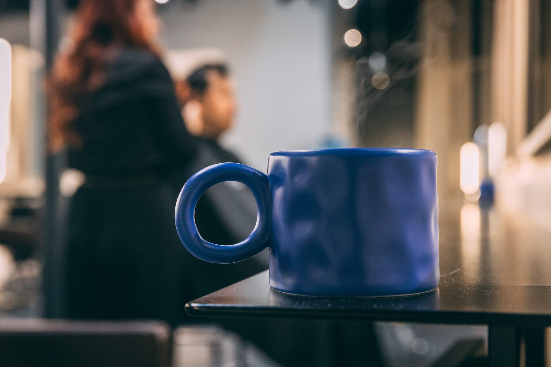Essere Caffè signature blue mug